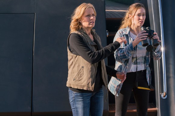 rs_1024x683-160311055400-1024-Fear-The-Walking-Dead-J3R-031116
